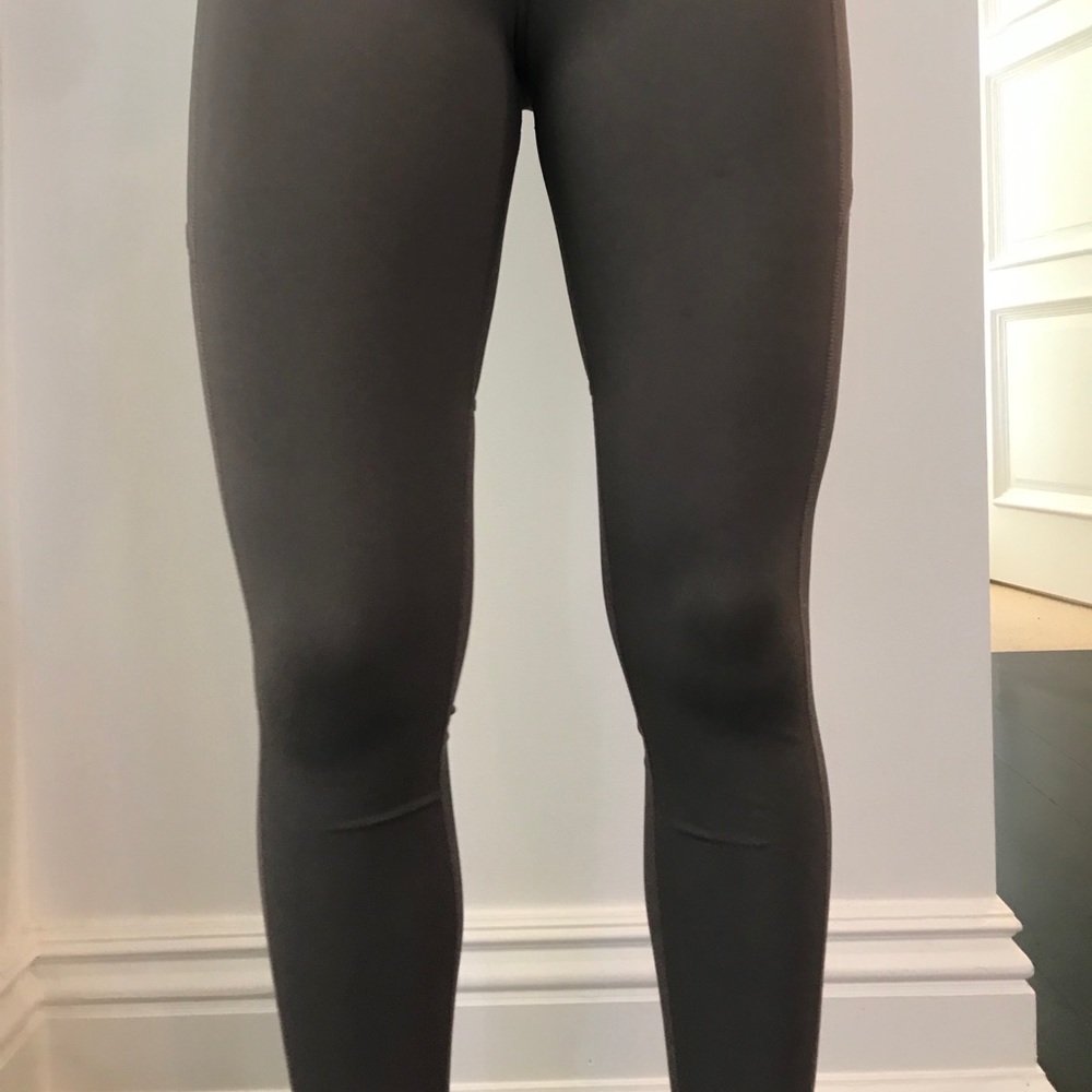 Athletes girl legging